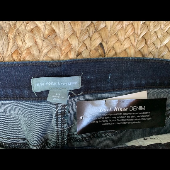 New York and Company Jean shorts with studs - Picture 5 of 5
